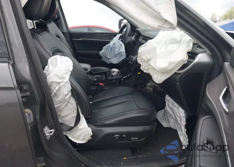 2022 Jeep Grand Cherokee L Limited 4X4 z USA, uszkodzony, nr VIN 1C4RJKBG6N8557384